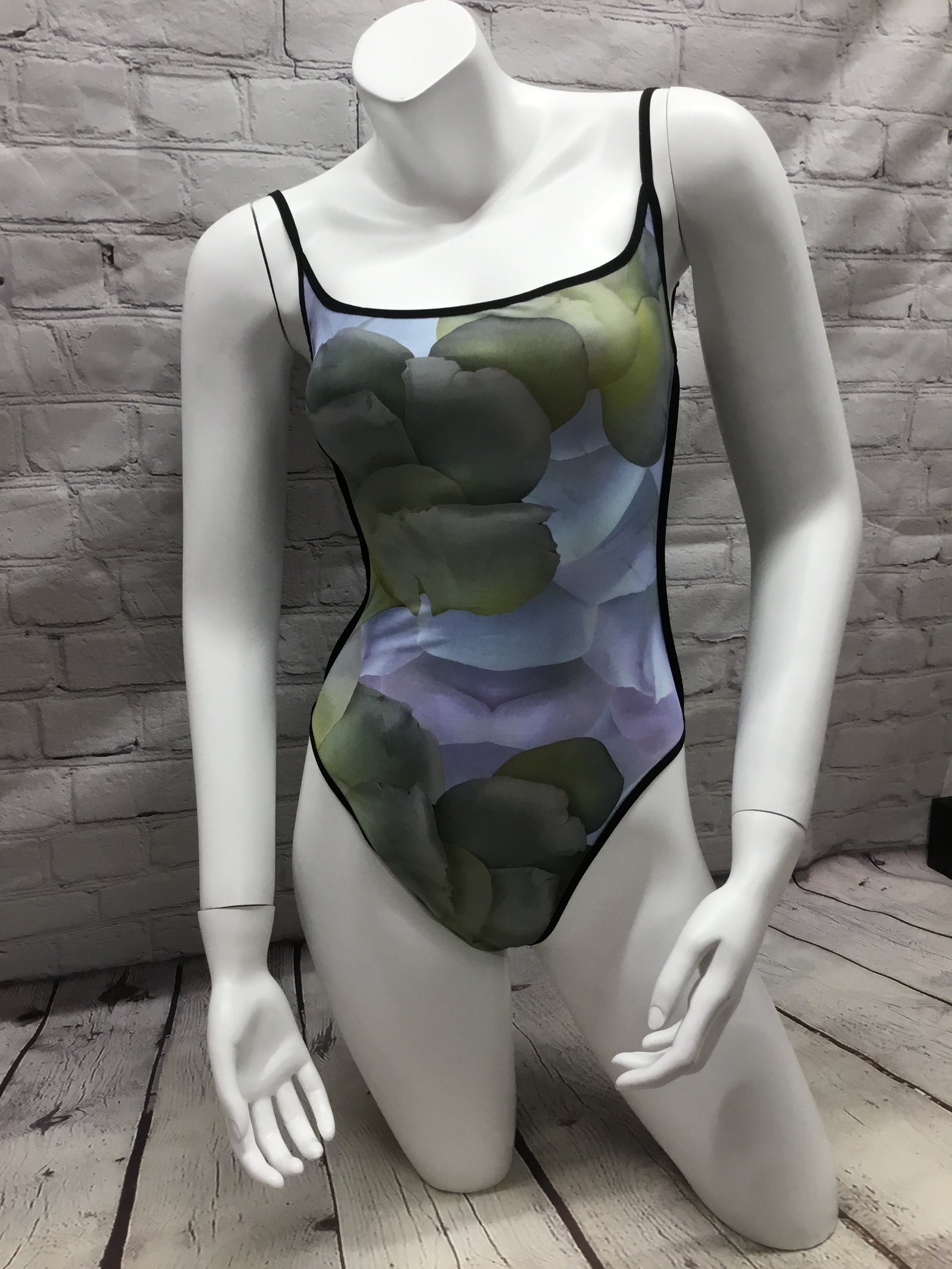 Maldire - Roses Collection Adjustable Strap Camisole Shepherd