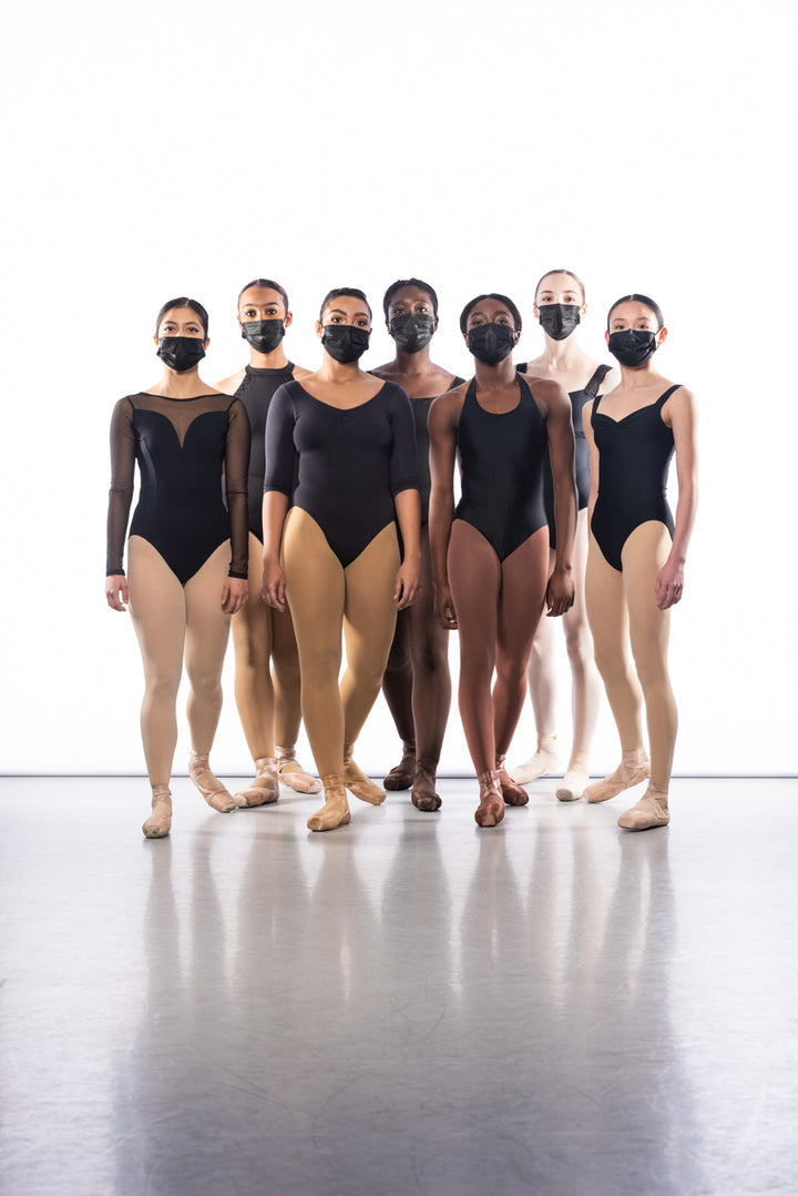 POINTE  PEOPLE TIGHT