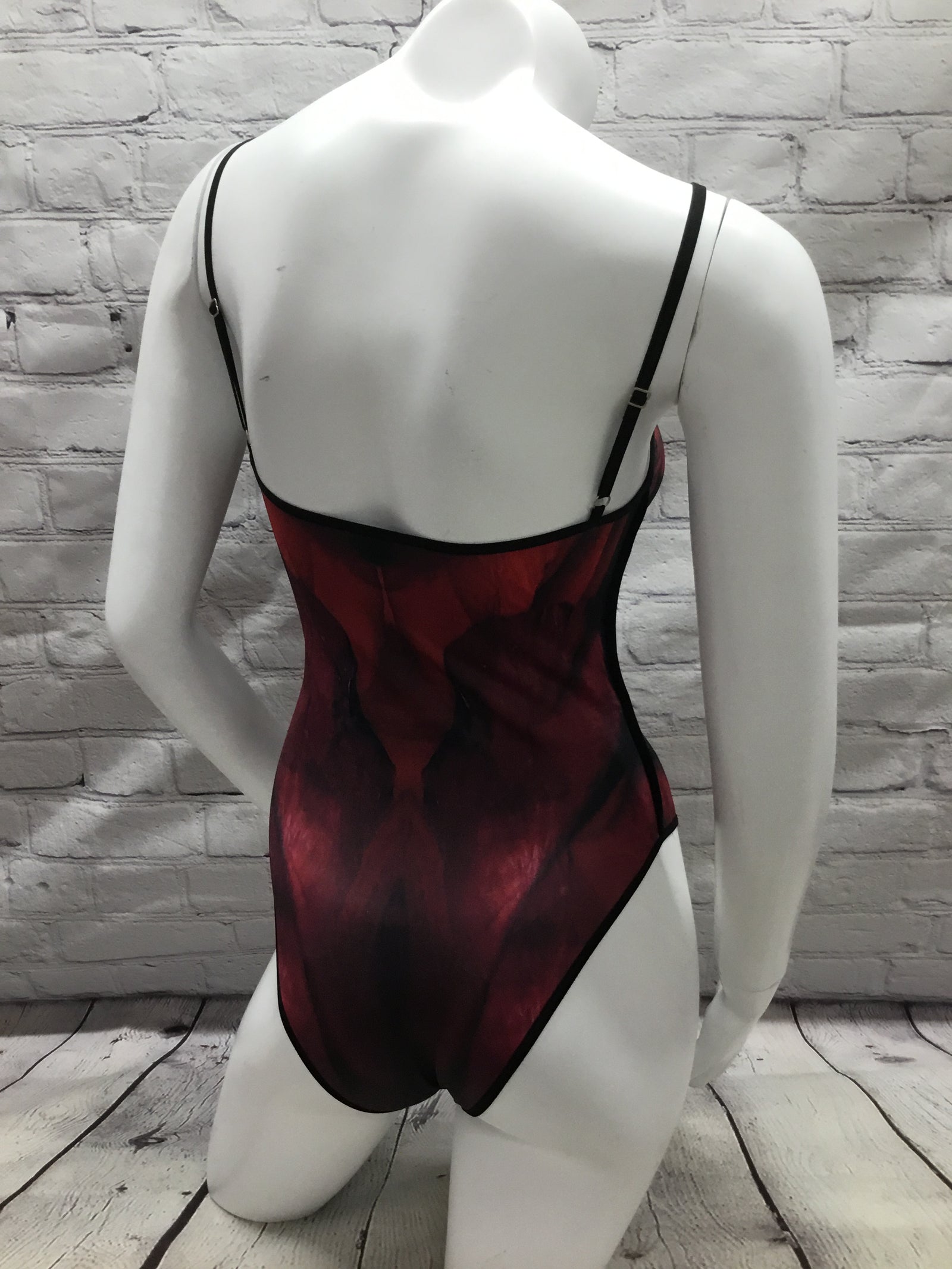 Maldire - Roses Collection Adjustable Strap Camisole Munst